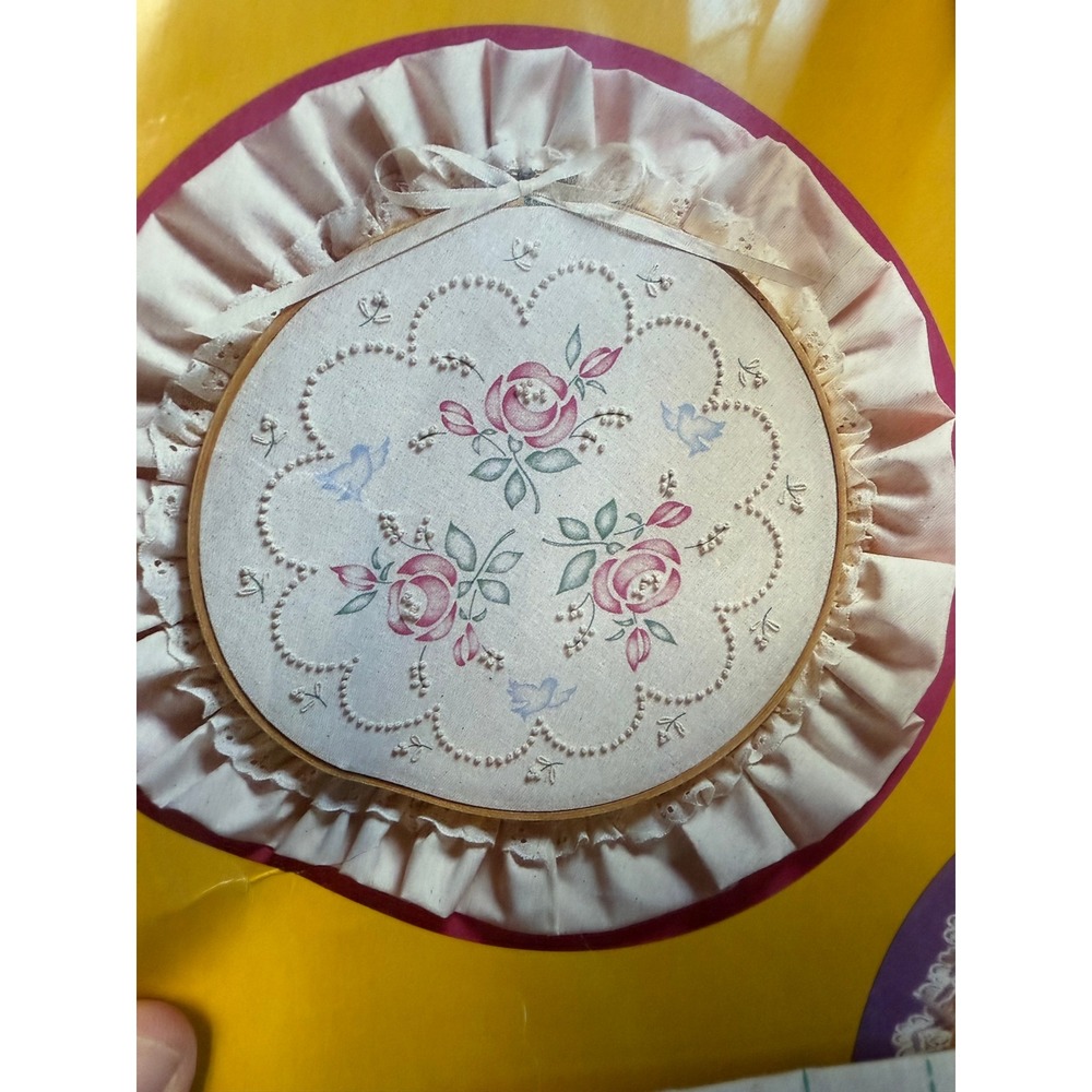VTG Creative Circle Embroidery Kit 0836 Ruffles and Roses Cream Floral Craft